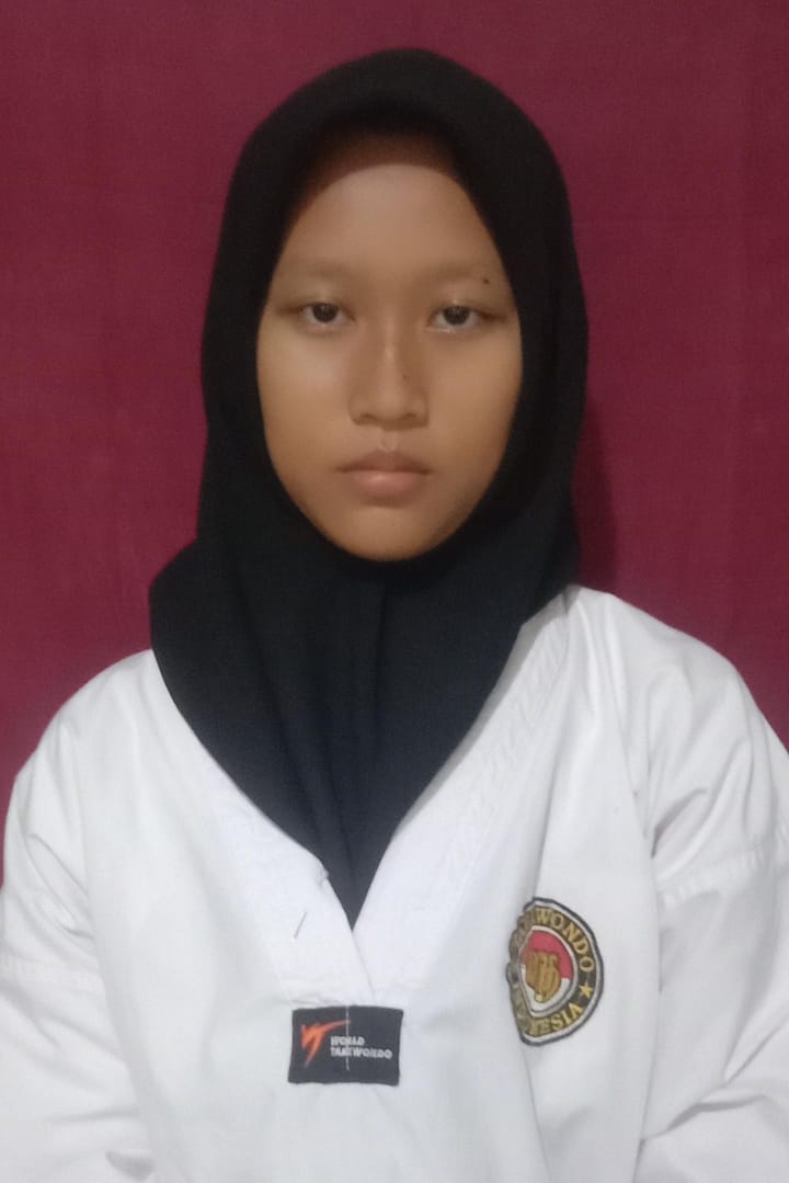 JUARA 1 JUNIOR PEMULA U.44 PUTRI Lia Aufa Afriani